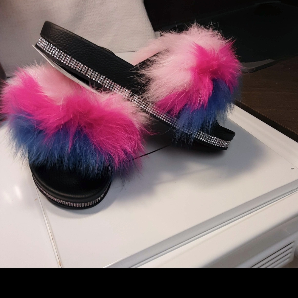 House shoes/ slippers